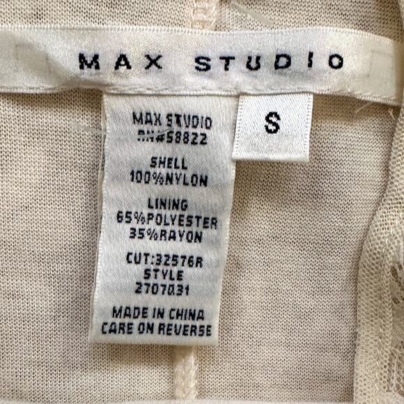 Max Studio Vintage Ivory Lace Illusion Neckline Top, EUC, Size Small - Picture 9 of 9